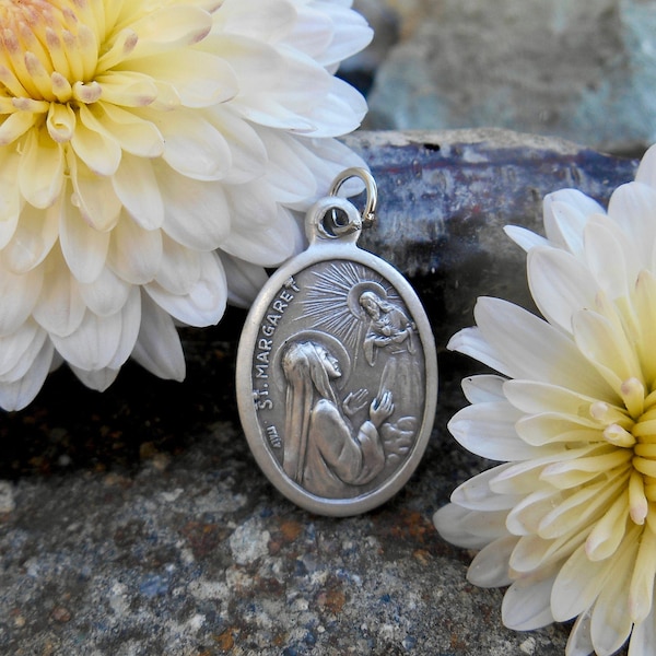 St MARGARET Medal/ St Margaret Charm for Necklace/Saint Margaret Medal/Catholic Necklace/Catholic Gifts/Patron Scotland/ Virgin QTY (1)