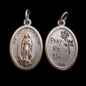 Medalla NUESTRA SEÑORA de Guadalupe- Medalla de Collar Guadalupe, Encanto Santo Católico, Pendiente de María, Medalla de María, Medalla de 1" Pulgada (Cantidad 1), Medalla de María
