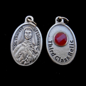 St Therese of Lisieux Relic Medal/ Therese Charm for Necklace/St Therese 3rd Class Relic Medal/Catholic Gifts/Patron Florists/Missionaries