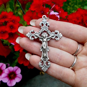 Fluer de Lis Rosary Crucifix/ Italian Made Pardon Crucifix/ Rosary Cross/ Vintage Style Catholic/ Christian Pendant Jesus