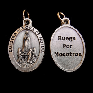 OUR LADY of FATIMA Medal- Spanish Fatima Medal, Nuestra Señorde Fatima, Fatima Pendent, Mary Medal, Medal 1” Inch (Qty 1), Mary Medal