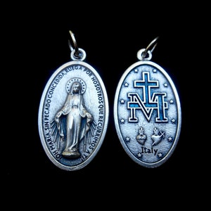 SPANISH Miraculous Medal/ Miraculous Medal for Necklace/Miraculous Medal/Catholic Necklace/ Gifts/Ruega Por Nosotros |1 1/8 inch Qty (1)