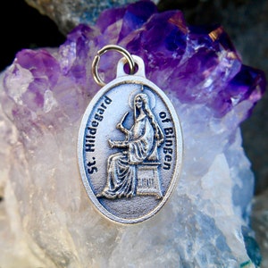 St Saint Hildegard/ Saint Hildegard Medal/ Catholic Saint Necklace Charm/Saint Hildegard of Bingen/ Saint Medal/ Patron creativity (Qty 1)