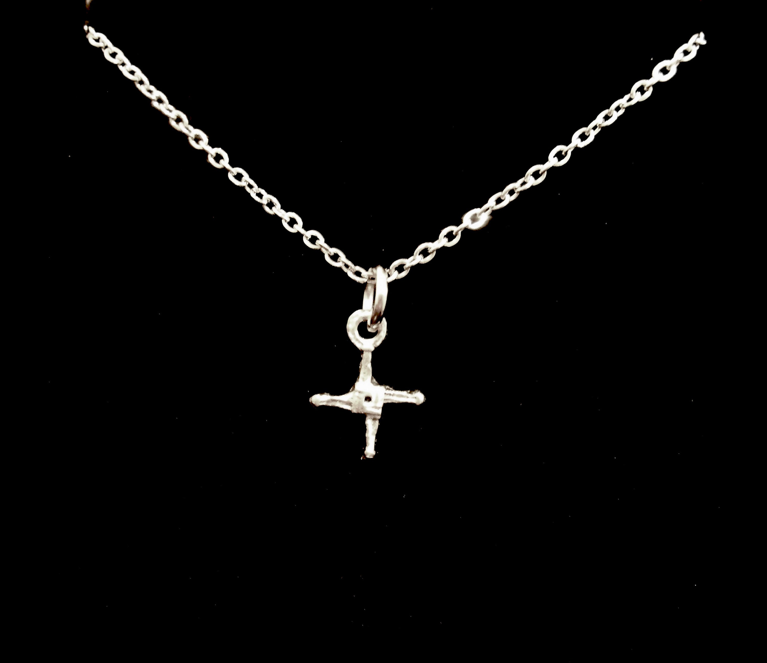 St. Bridget's Cross Pendant | Brian de Staic Irish Jewellery