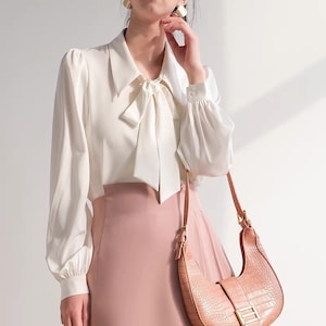Seidenbluse - Langarm Seidenbluse - Fliege Seidenbluse - Puffärmel Top - Valentinstag Geschenk - Geschenk für Sie - Büro Bluse LAA60