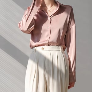 Chemise boutonnée en soie à manches longues / Haut de travail en soie pour femmes / Chemisier en soie / Chemise de bureau en soie / Haut en soie / Vêtements d'été / Cadeau Saint-Valentin LAA44 image 6