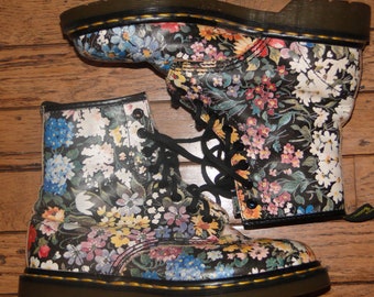 floral dr martens