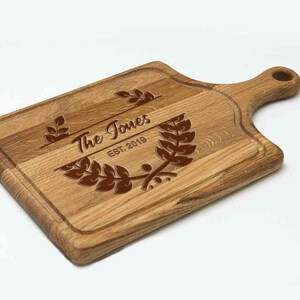 Custom Cutting Board with Handle, Engraved Chopping Board, Charcuterie Tray, Kitchen Decor, Bridal Shower, Gift for Dad, Housewarming Gift