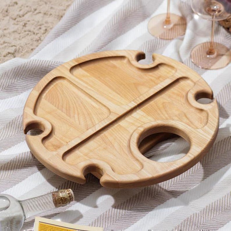 Regalos personalizados de vino, mesa de picnic plegable de madera para vino, regalo para amantes del vino, entretenimiento al aire libre, muebles de patio portátiles, carrito para vino imagen 7