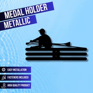 Puede incluir: Portamedallas de metal negro con forma de silueta de un remero en un bote. El portamedallas tiene tres filas para las medallas. El texto "MEDAL HOLDER METALLIC" está en la parte superior de la imagen. El texto "EASY INSTALLATION", "FASTENERS INCLUDED" y "HIGH QUALITY PRODUCT" está en la parte inferior de la imagen.