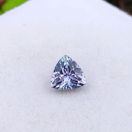 Tanzanite naturelle de taille billion : 1 ct, 6,5 mm de tanzanite en vrac pour bague