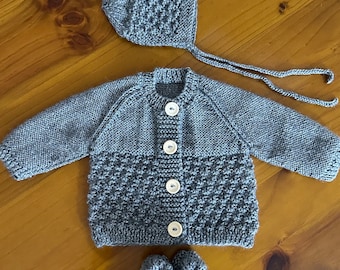 Hand knitted baby set, wool blend yarn, 0-3 months