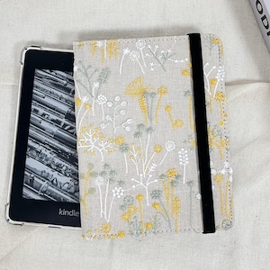 Japanese Style Embroidered Floral Gray Fabric Case for Kindle 12th Gen 6&quot;,Kindle Paperwhite 12th Gen,Paperwhite 11th Gen,Kindle Colorsoft