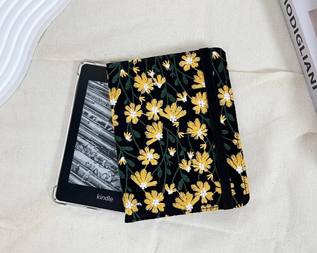 Embroidered Yellow Daisy Black Fabric Kindle Case,kindle 12th Gen 6 ...