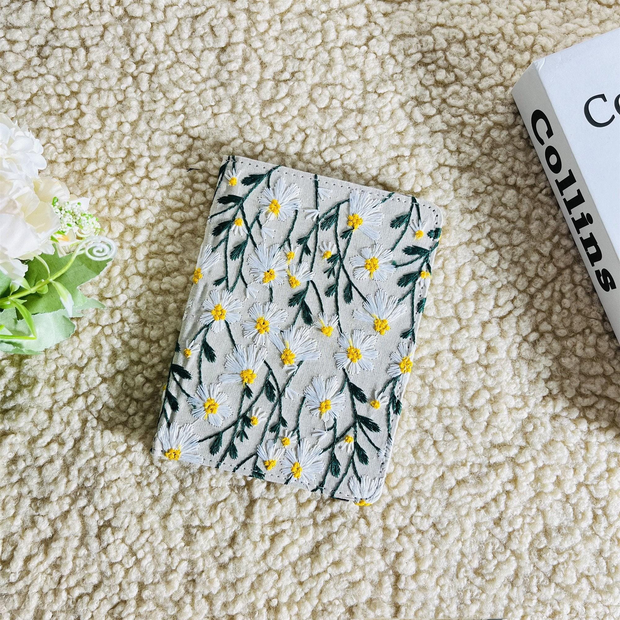 Embroidered White Daisy Beige Fabric Kindle Case,kindle 6" 2024,kindle ...
