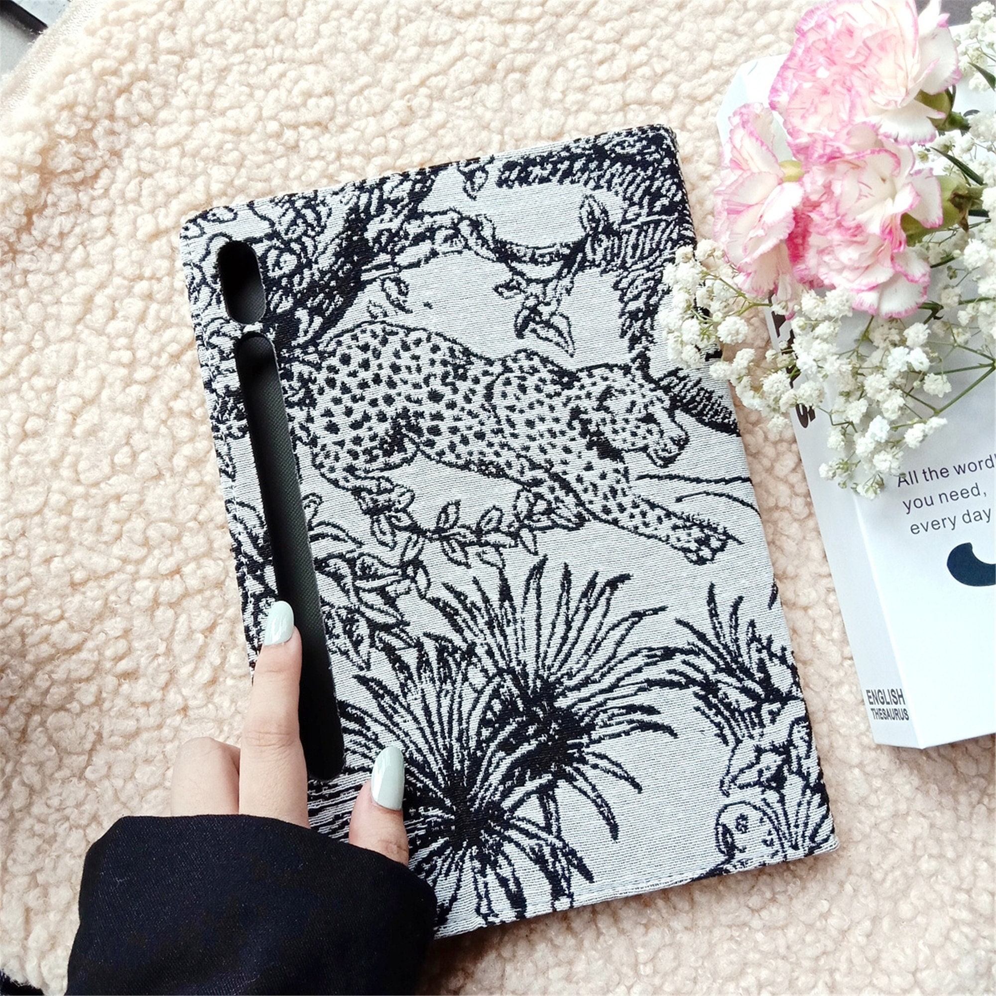 Retro French embroidery fabric Samsung Tab S10 Plus S10 FE case built-in S Pen slot,Samsung Tab S9+ S9 FE S8 S7 S7FE case,Samsung Tab cover