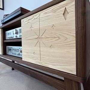 Duahlal Vinyl Stand With Sliding Doors - Record Player Stand With Sliding Doors - Console Table With Sliding Doors