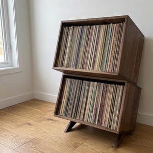 The Winderman Walnut Double Vinyl Storage Cubby: Stacked Record Stand