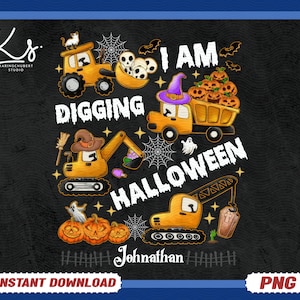 Puede incluir: Una ilustración en blanco y negro de un camión de construcción amarillo con un sombrero de bruja y el texto "I am digging Halloween" sobre un fondo negro. El camión lleva calabazas y fantasmas. El texto "Jonathan" está en la parte inferior de la imagen.
