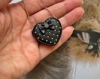 Miniature purse for dolls 1/6 scale "Black heart bow", handbag for Blythe, Momoko, NF, FR, Poppy Parker, Barb