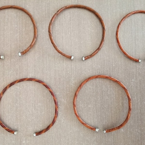 Ensemble de 6 bracelets en cuivre africain bijoux fabriqués à la main à partir du Zimbabwe Pour la santé et la thérapie de l’arthrite Art tribal africain