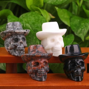 2.4&quot; Crystal Skull with Hat