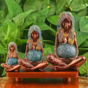 Statue Of Goddess Gaia Mother Earth Resin Blue Decorations Pregnancy Gifts