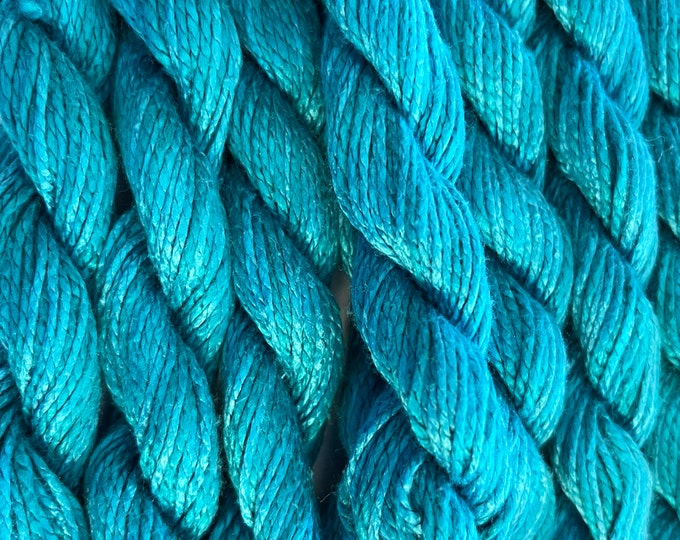 ST. TROPEZ - V115 -Planet Earth Silk - VARIEGATED