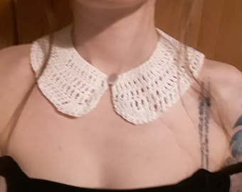 Cuello de ganchillo, cuello de algodón blanco, hecho a mano, collar de algodón, accesorios, miércoles Addams, pieza de declaración, collar