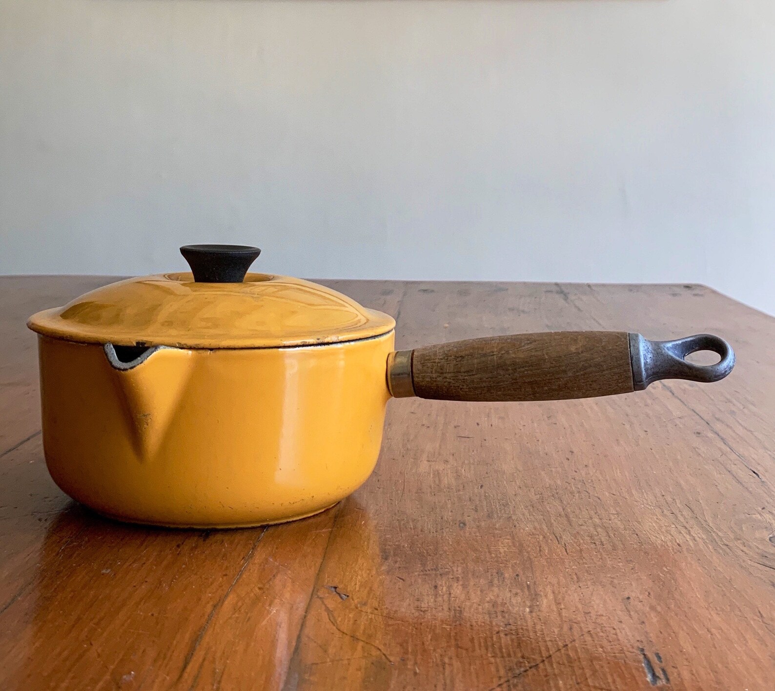 Le Creuset Saffron Yellow 16 Saucepan Enameled Cast Iron Teak Etsy