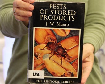 Pests of Stored Products by J.W. Munro Used Entomology Book Ex Libris