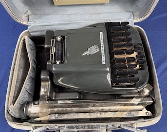 STENOGRAPH Gray Reporter Shorthand Machine w/ Case - Tripod