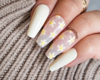 Press On Nails Pastel Yellow Daisy | Full Nail Kit | High Quality Fake Nails | Stick On Nails | False Nails