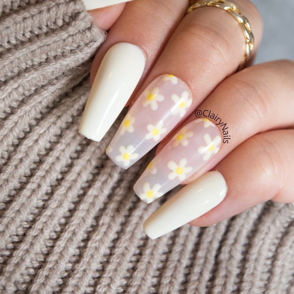 Press On Nails Pastel Yellow Daisy | Full Nail Kit | High Quality Fake Nails | Stick On Nails | False Nails