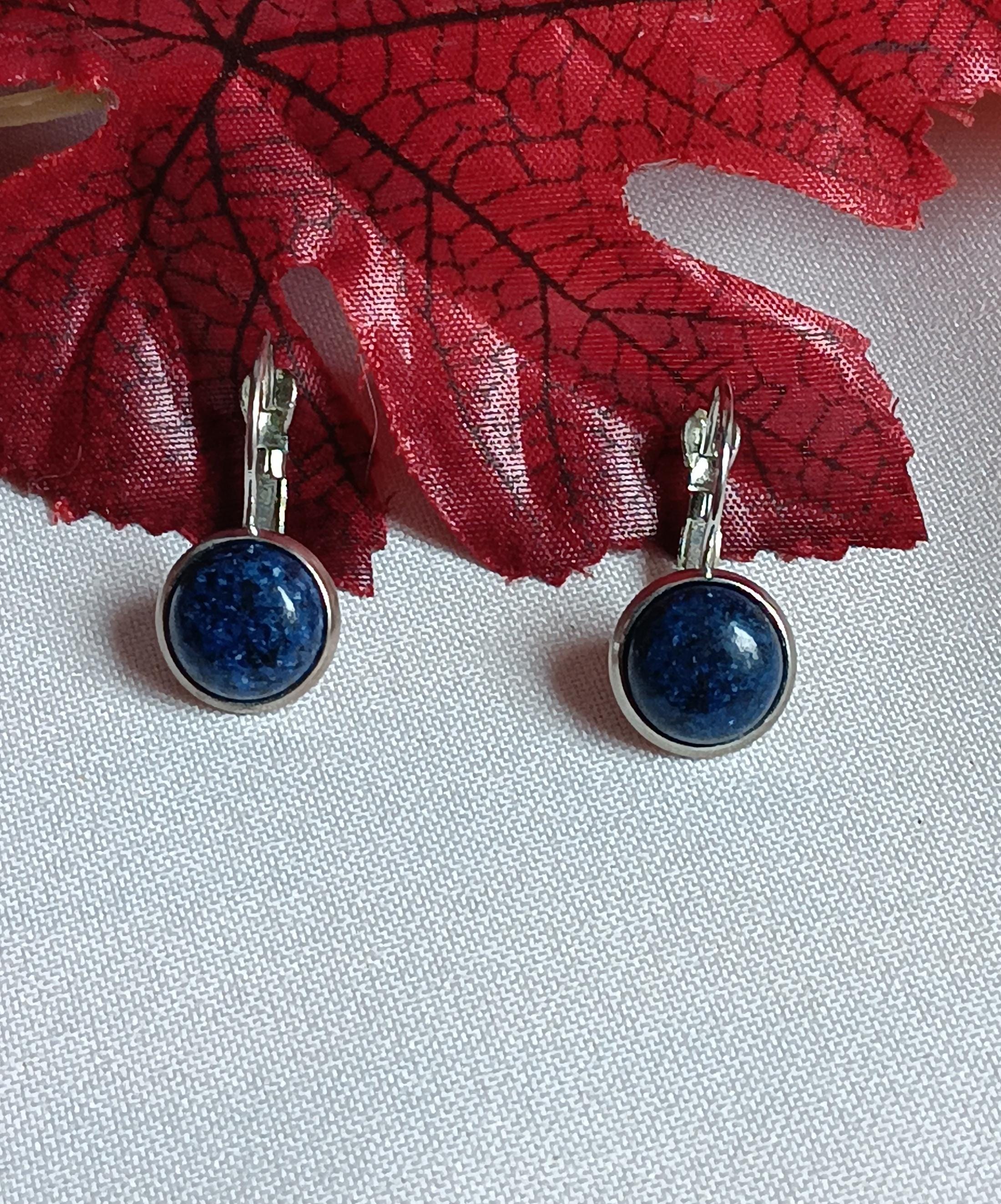 Broche Ancienne En Argent (?) Avec Pierre Type Lapis-lazuli - Décor Fin Taillé En Pointe - Occasion