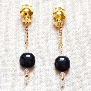 Gold-black ear clips, elegant ear clips, gold pearl earrings, black pearl earrings with chain, long ear clips, with silicone clip padding
