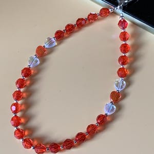 Handmade mobile phone chain, red pearl necklace, short mobile phone chain, heart mobile phone strap, heart-shaped mobile phone chain, mobile phone pendant, mobile phone accessory