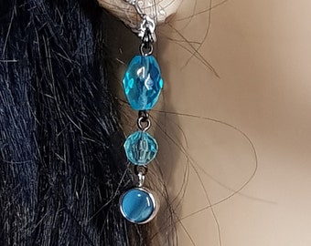 Clip d'oreille avec perles bleu clair, boucles d'oreilles en perles, clips d'oreilles avec perles, boucles d'oreilles en perles, longs clips d'oreilles bleu clair, avec coussinet en silicone