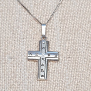 Communion cross, children&#39;s necklace cross with fine curb chain, sterling silver, religious necklace, communion, confirmation, godparent gift
