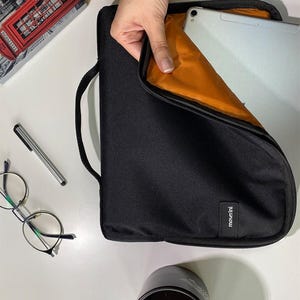 Handgefertigte Premium Tablet Tasche mit Griff – Passend für 9–13 Zoll iPad, Samsung, Lenovo | 5 Designs | Geschenkfertig + Garantie