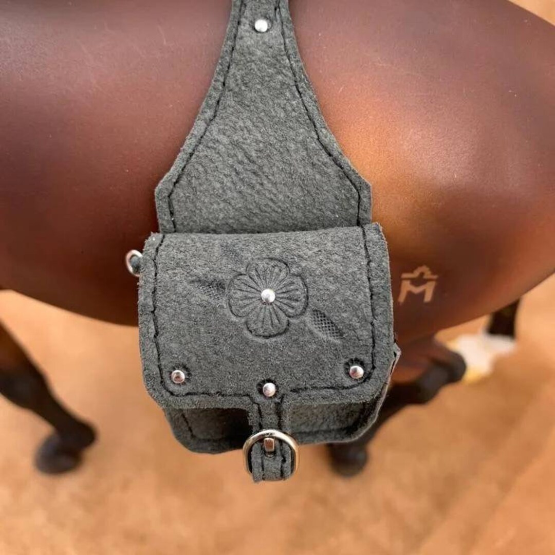 Handmade 19 Scale Saddlebags, Real Leather Tooled Saddlebags With