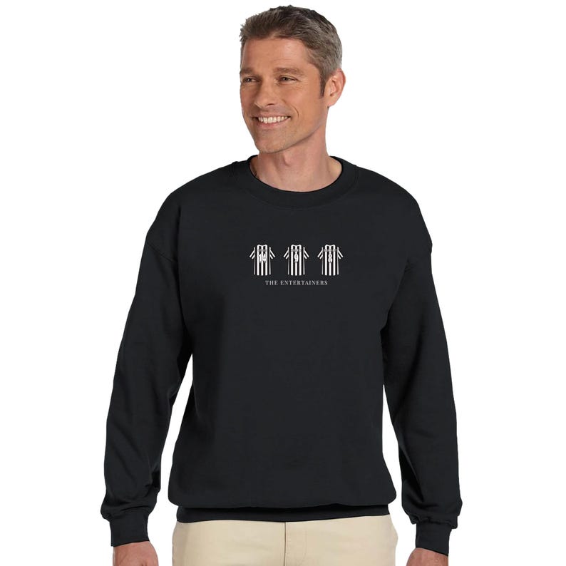 Sudadera 'Entertainers' del Newcastle United: Homenaje a Shearer, Ginola y Beardsley imagen 9