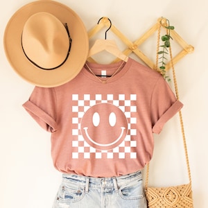 Smiley Face Shirt,Happy Face Sweatshirt,Smiley Face Checkered Shirt,Retro Shirt Women,Boho Shirt Girls,Trendy Vintage Shirt, Gift for her