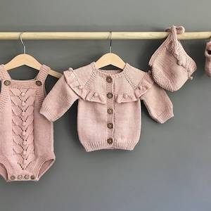 Newborn Girl Coming Home Outfit | Baby Girl Coming Home Outfit | Newborn Girl Hospital Outfit | Baby Girl Hospital Outfit |Knit Baby Clothes