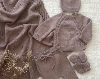 Hand Knit Newborn Coming Home Outfit with Blanket: Organic Baby Girl Boy Knit Set