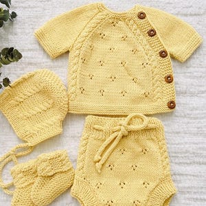 Newborn Baby Coming Home Outfit - Spring Summer Baby Outfit - Short Sleeved Sweater, Shorts, Bonnet & Booties image 14