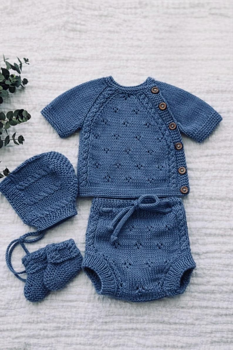 Newborn Baby Coming Home Outfit - Spring Summer Baby Outfit - Short Sleeved Sweater, Shorts, Bonnet & Booties Royal Blue
