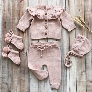 Newborn Girl Coming Home Outfit | Baby Girl Coming Home Outfit | Newborn Girl Outfit | Newborn Girl Gift | Baby Girl Outfit | Baby Clothes