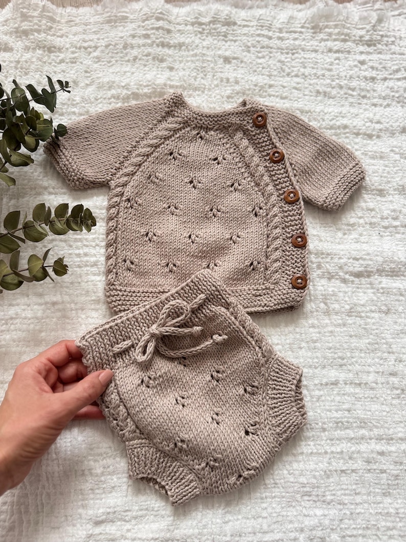 Newborn Baby Coming Home Outfit - Spring Summer Baby Outfit - Short Sleeved Sweater, Shorts, Bonnet & Booties Beige Brown