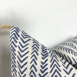 Blue Mudcloth Pillow Cover Off White Indigo Arrow Design Linen Pillow Cover Boho Mudcloth Euro Sham Mudcloth Cushion All Sizes image 4